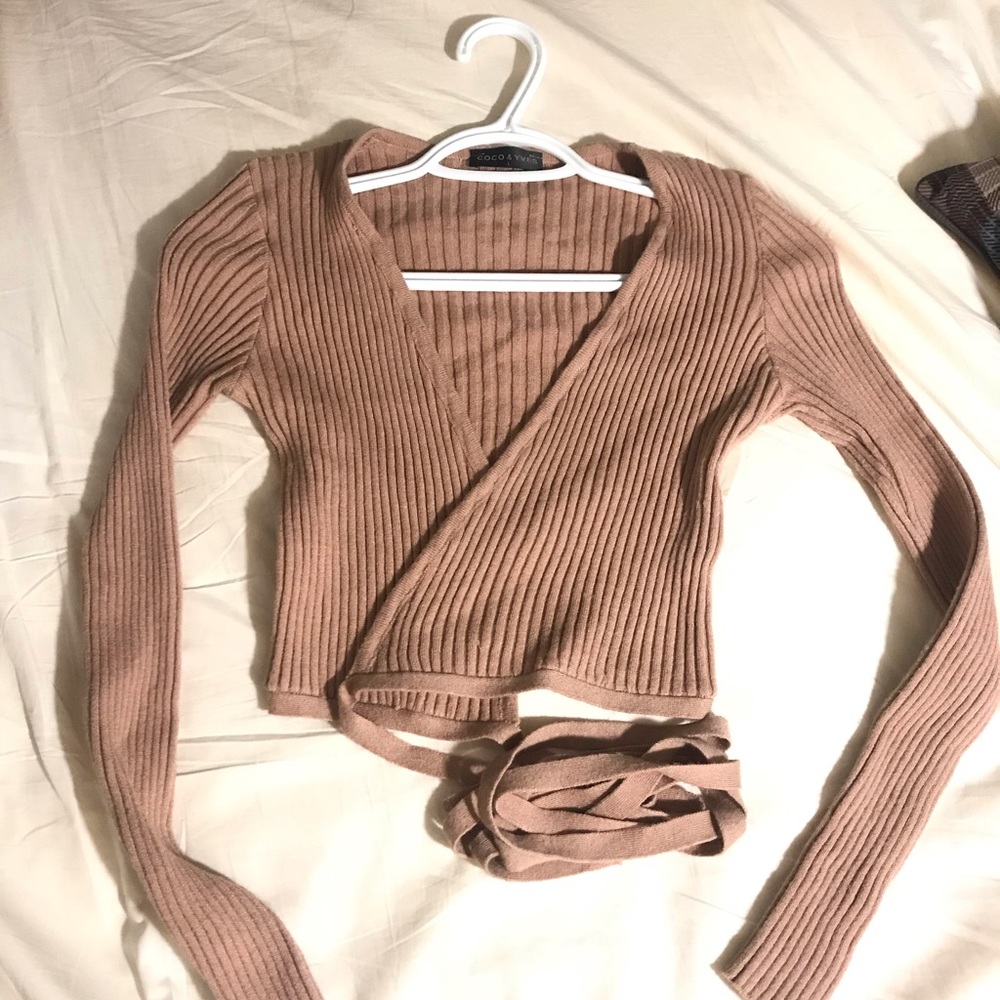 Wrap top with tie